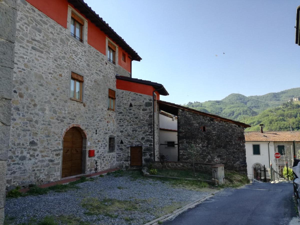 B & B Via Di Mezzo Coreglia Antelminelli Exterior photo